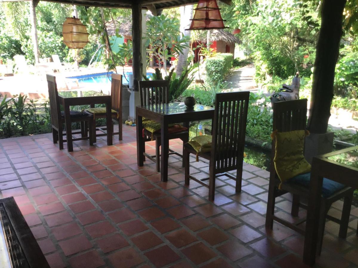 Pp Land Beach Eco Resort Koh Phayam Exteriör bild
